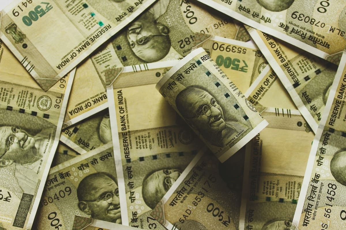 Scattered Indian 500-rupee notes